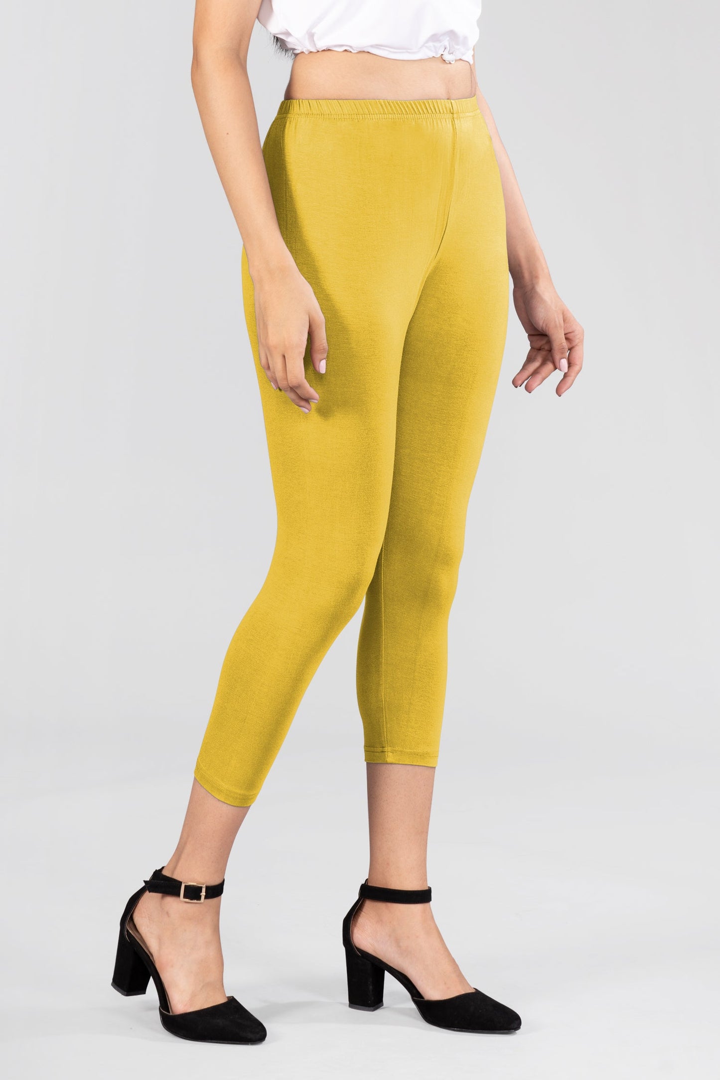 Golden Delight Viscose Capri Leggings