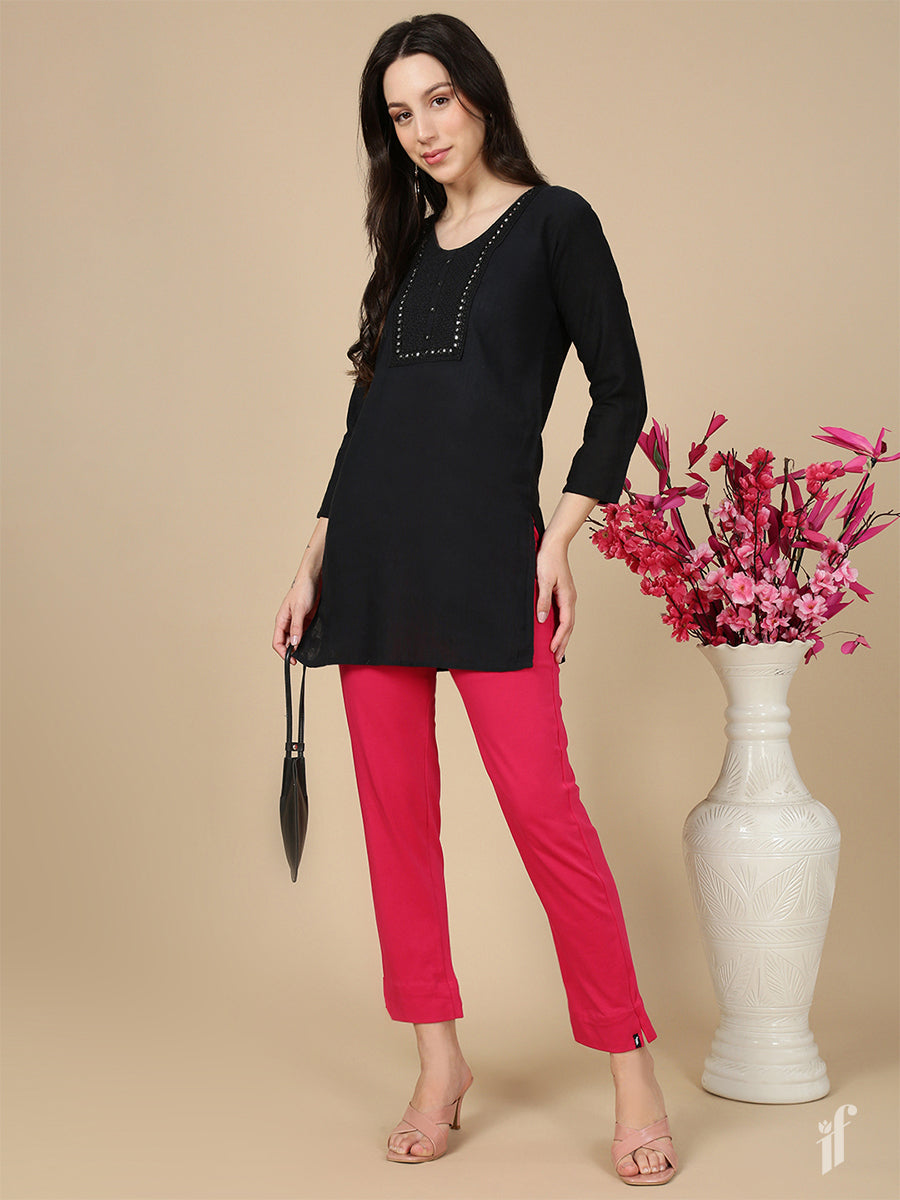 Dark Rani Knitted Kurti Pant