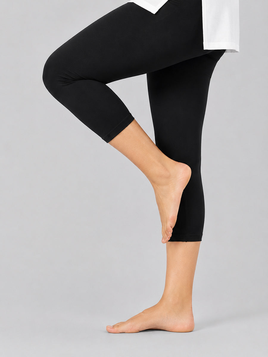 Majestic Black Viscose Capri Leggings